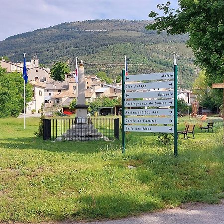 Bed and Breakfast La Fischaumiere Soleilhas Exterior foto