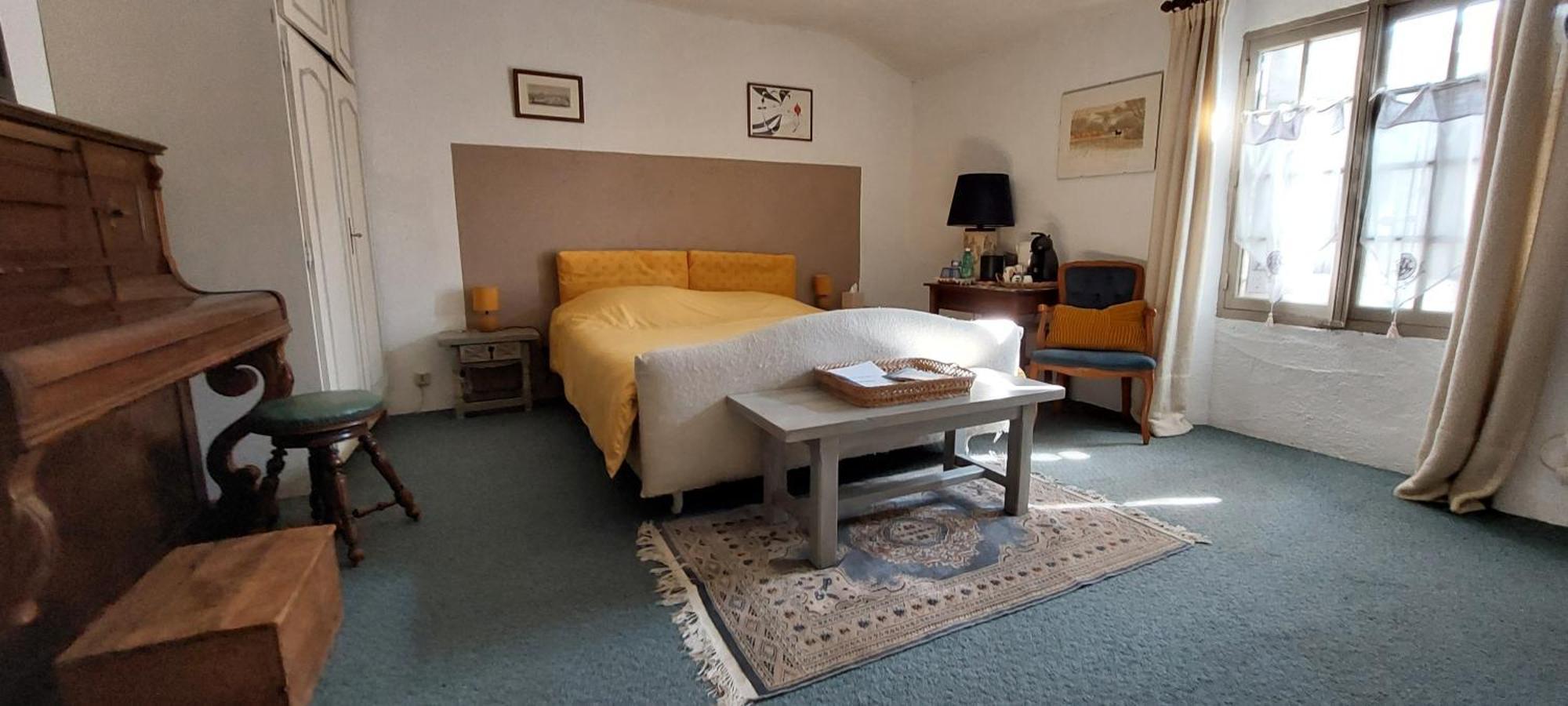 Bed and Breakfast La Fischaumiere Soleilhas Exterior foto