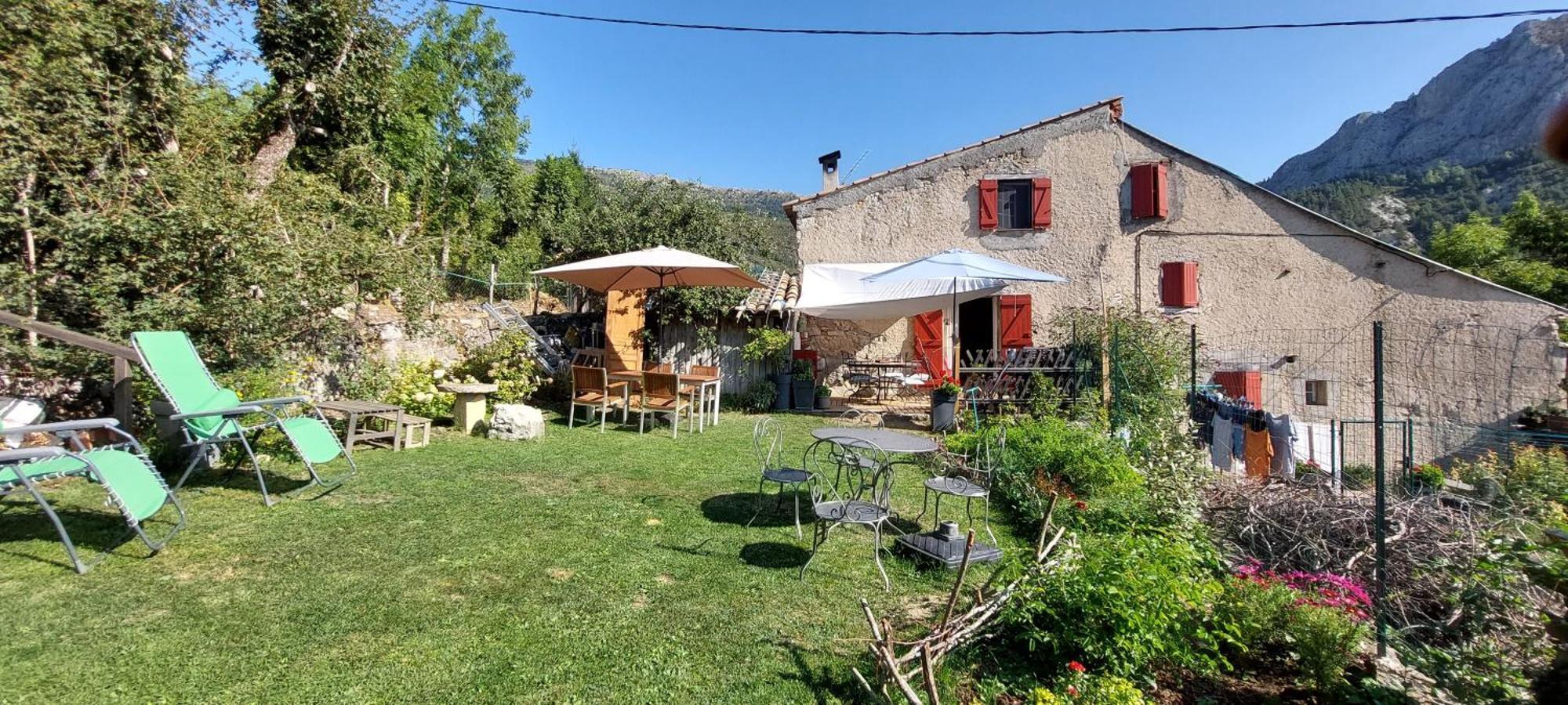 Bed and Breakfast La Fischaumiere Soleilhas Exterior foto