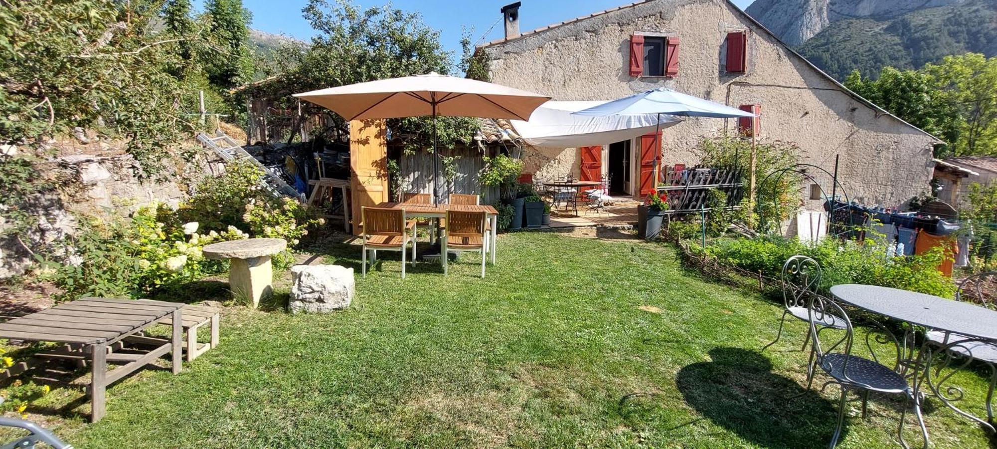 Bed and Breakfast La Fischaumiere Soleilhas Exterior foto